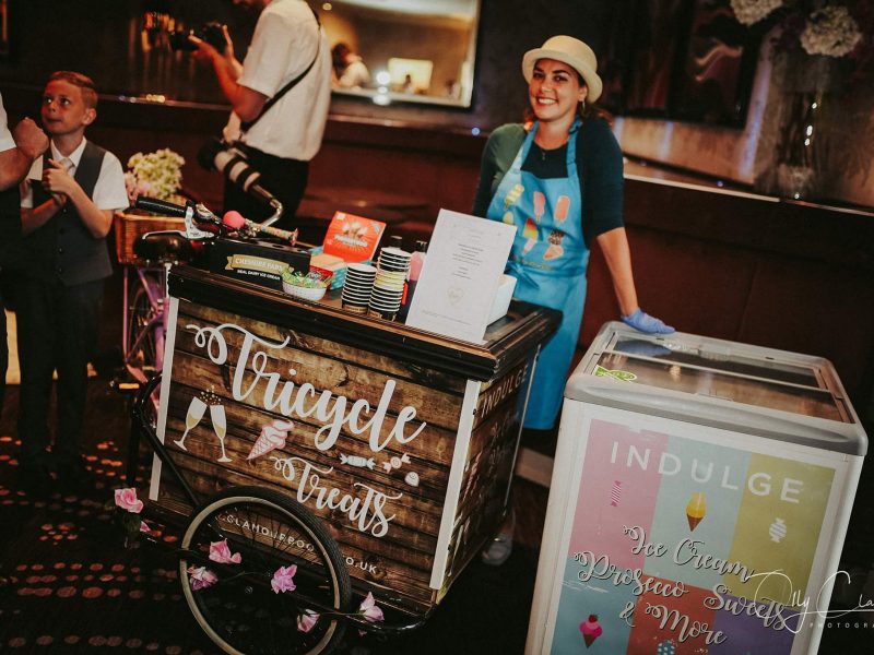 icecream cart hire for weddings, events and parties in cheshire